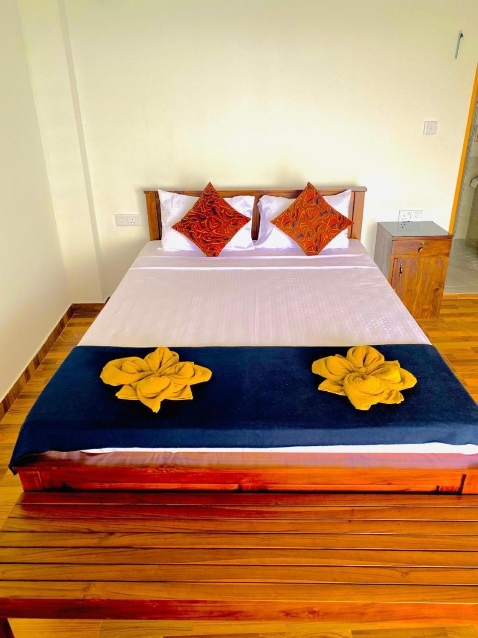 Bed and Breakfast Pleasant Peak Элла Экстерьер фото